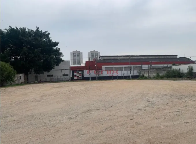 Área / Terreno , Locação na Vila Guilherme !!