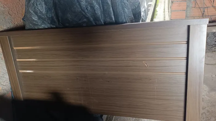 Vende-se cabeceira de cama