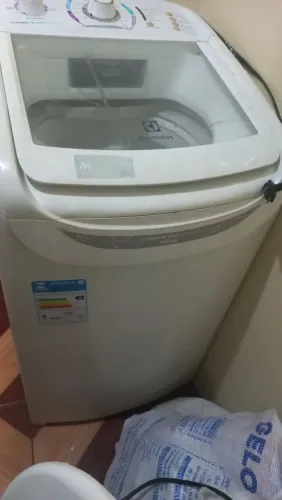 Vende-se essa máquina de lavar 8kl