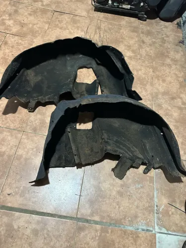 Par de para barro traseiro do stilo 