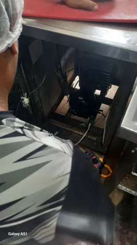 Conserto de geladeira
