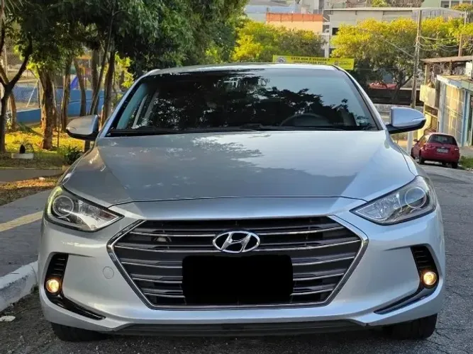 Hyundai Elantra 2.0 16V Flex Aut. 2018