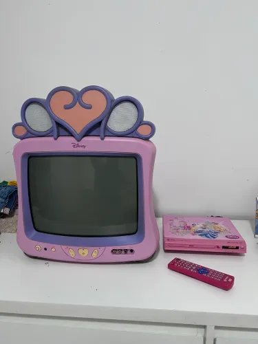Tv tubo princesas e dvd incluso