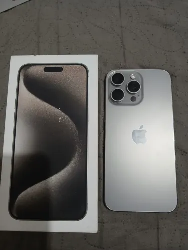 iPhone 15 pro Max impecável 