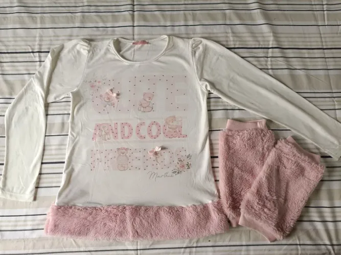 Blusa com polaina tamanho 8