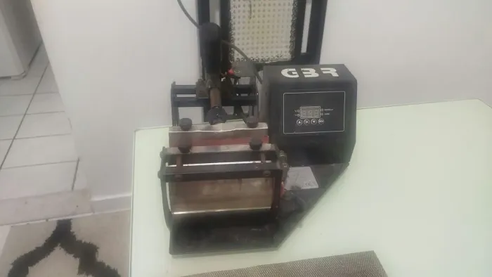 Máquina de sublimação de caneca e garrafas