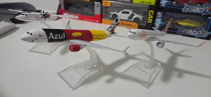 LOTE MINIATURAS AVIÃO