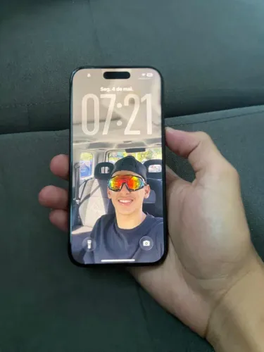 iPhone 15 pro estado de novo 