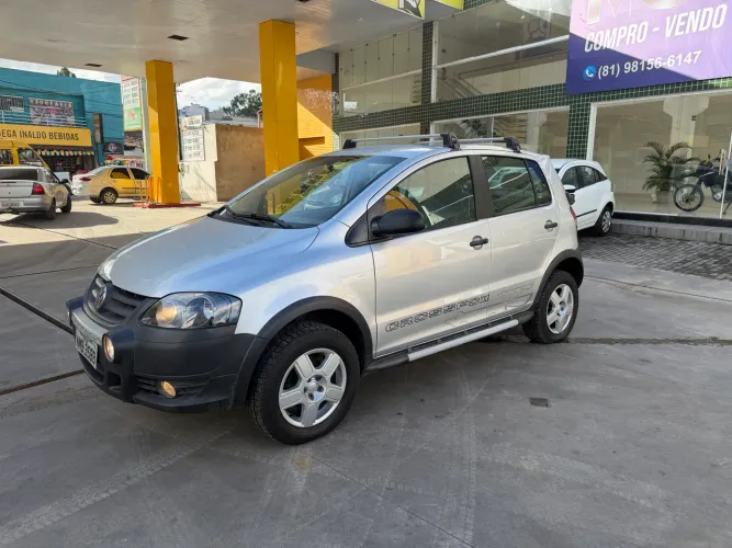 Volkswagen Crossfox 1.6 MI Total Flex 8V 5P 2010