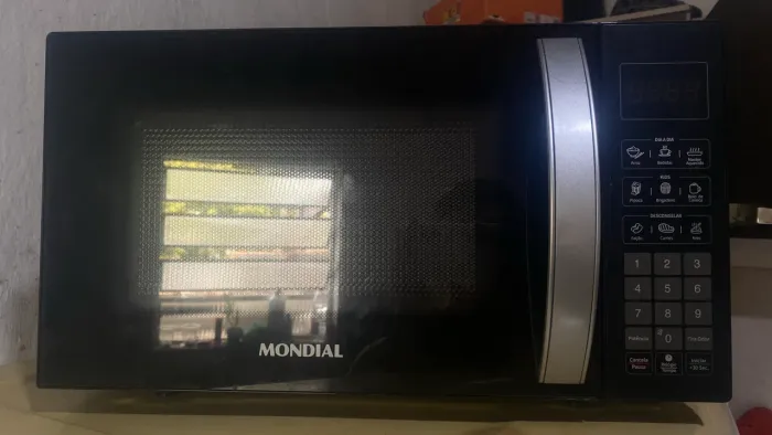 Micro-ondas Mondial 21L Preto MO-01-21