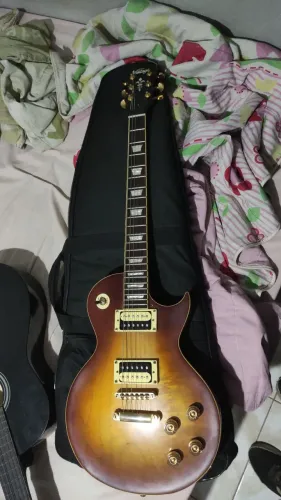 Guitarra Vintage