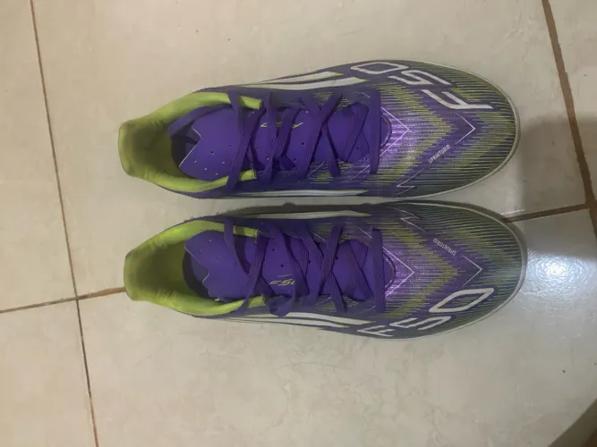 Chuteira f50 futsal
