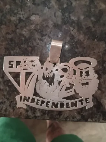 Pingente de prata 925 da torcida independente 