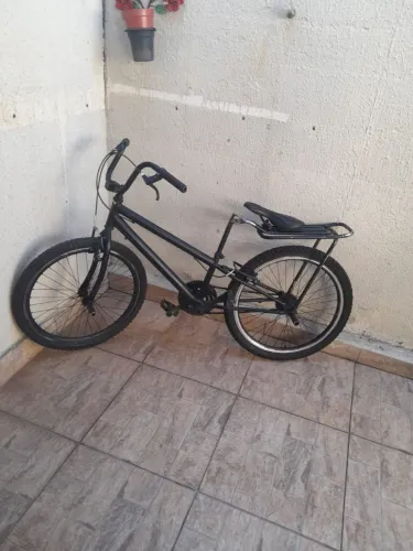 bicicleta montada 