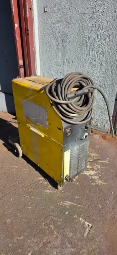 Máquina de Solda MIG ESAB Smashweld 260 Trifásico
