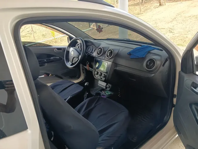 Volkswagen Saveiro Trooper 1.6 MI Total Flex 8V CE 2010