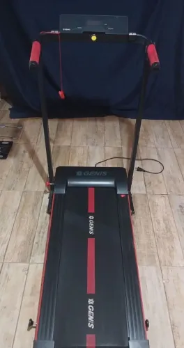 Vendo esteira ergométrica Genis GT500