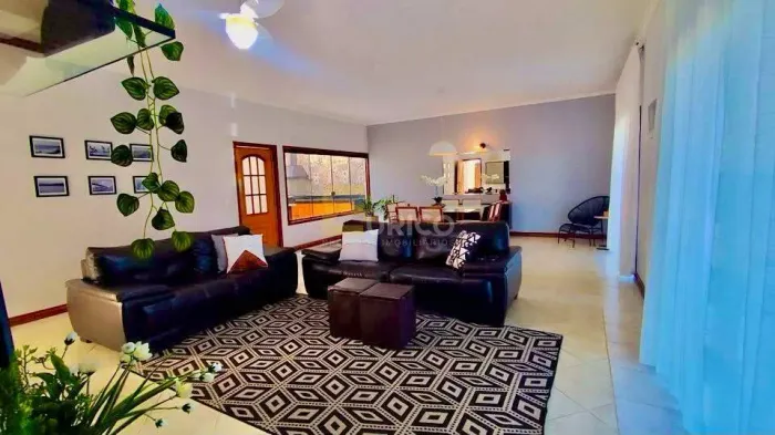 Casa à venda no Parque Florence em Valinhos/SP