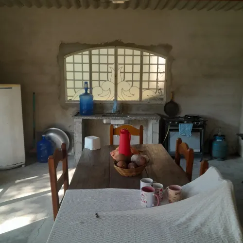 Vende-se ou troca por carro.
