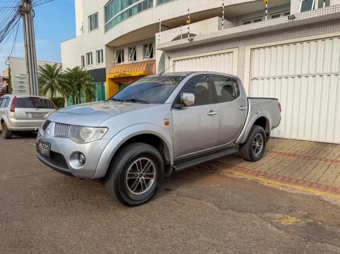 Mitsubishi L200 Triton HPE 3.2 CD TB Int.diesel AUT 2009