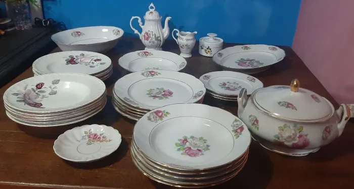 Conjunto Clássico de PORCELANA Vintage