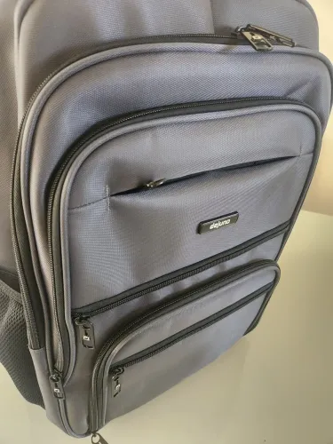 Mochila marca Dejuno Nova