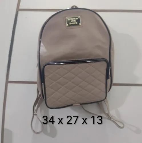 Mochila feminina bege 