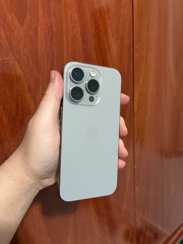 iPhone 15 Pro 256gb muito conservado
