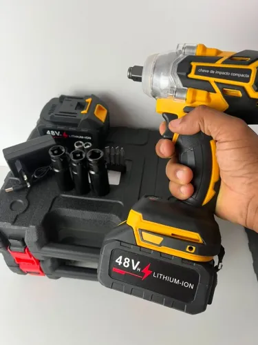CHAVE DE IMPACTO COM 2 BATERIAS 48V MALETA E ACESSÓRIOS
