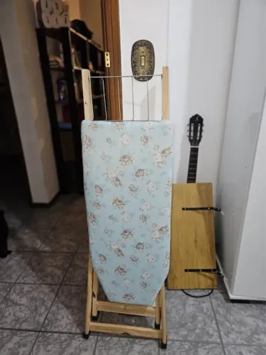 Tábua de passar roupa + ferro de passar