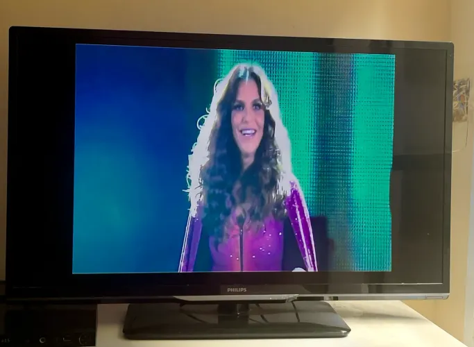 Vendo TV Phillips 39 usada
