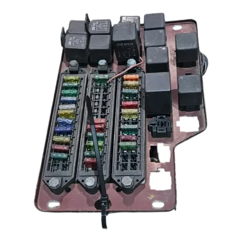 Caixa De Fusiveis Mercedes-benz 1418 1995 1996