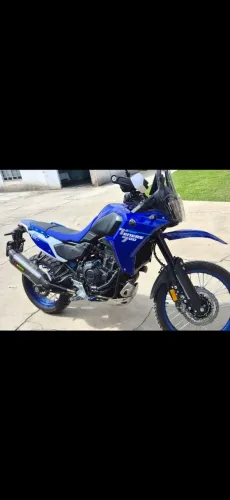 Vendo Tenere 700 2026 extremamente nova. Com vários acessórios