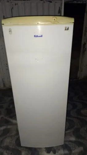 Geladeira consul gelando bem