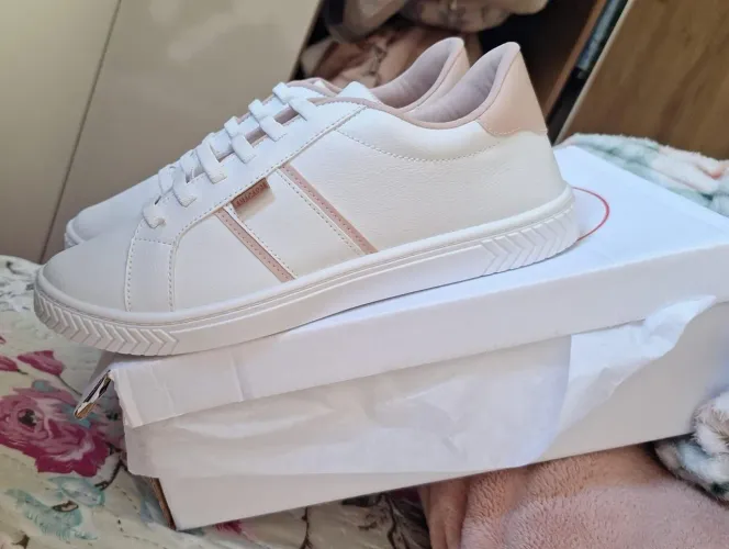 Vendo tênis anacapri 39