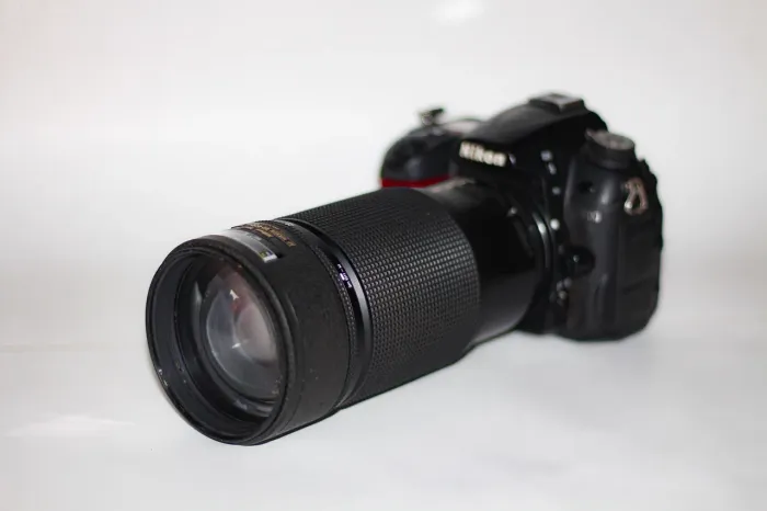 Nikon D7000 + Lente 80-200mm f/2.8 ED