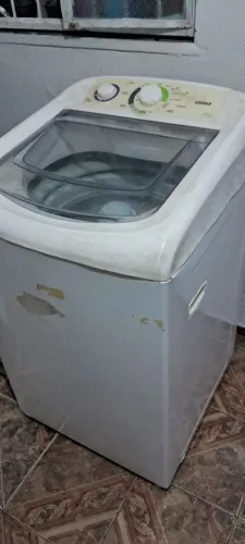 Máquina de lavar roupas faz tudo 