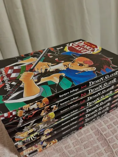 *KIT LIVRO MANGÁ*. Kimetsu No Yaiba - Demon Slayer Vol.1 ao Vol.8