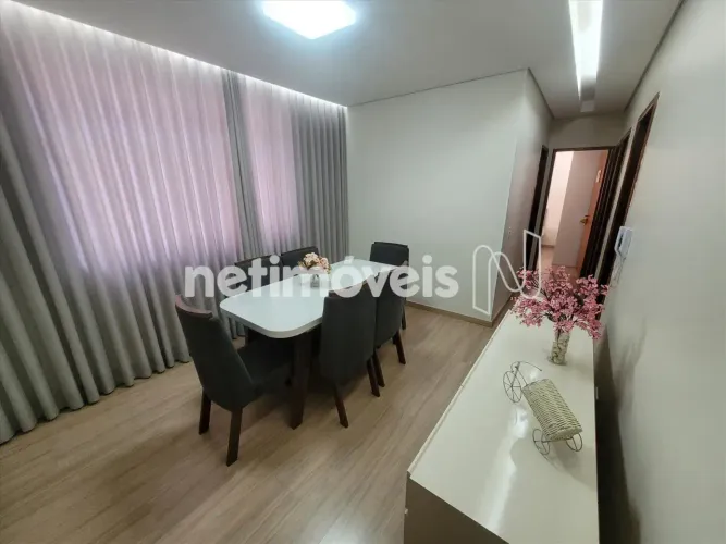 Vende se Apartamento 03 quartos no bairro CINQUENTENÁRIO