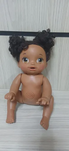 Boneca fala e engatinha Baby Go Bye Bye African American 