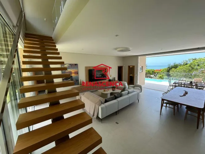 Casa contemporânea com vista permanente para o mar na Praia Brava