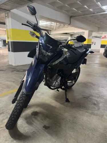 Vendo Honda bross 2026 2500km