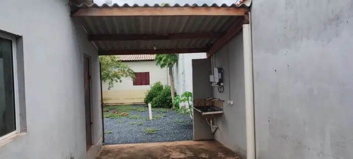 Venda de Casa + Comércio 360m² com 1000 kW energia solar