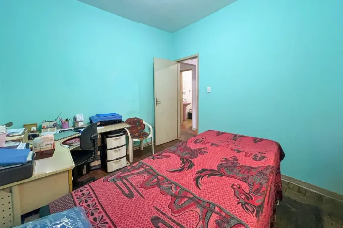 Casa à Venda.