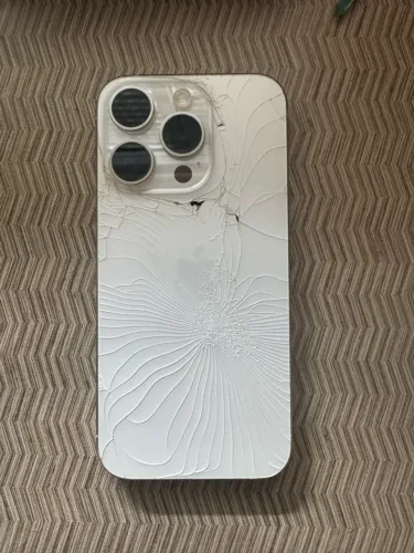 iPhone 15 pro 128gb