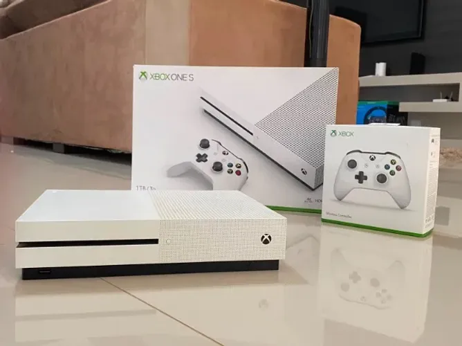 Xbox One S 1TB