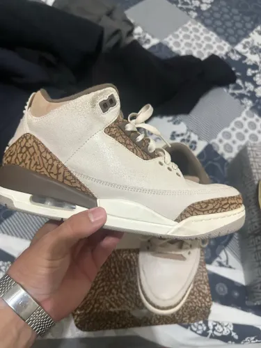 NIKE - Air Jordan 3 - tamanho 40,5