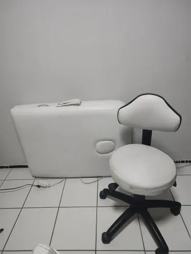 Maçã de estética + cadeira mocho
