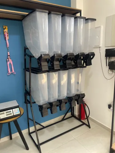 Dispenser de ração de 10 módulos para Pet Shop, estado de novo 