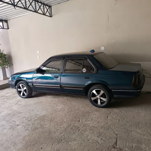 Chevrolet Monza GLS/ Hi-tech 2.0 EFI 2P E 4P (álcool) 1994